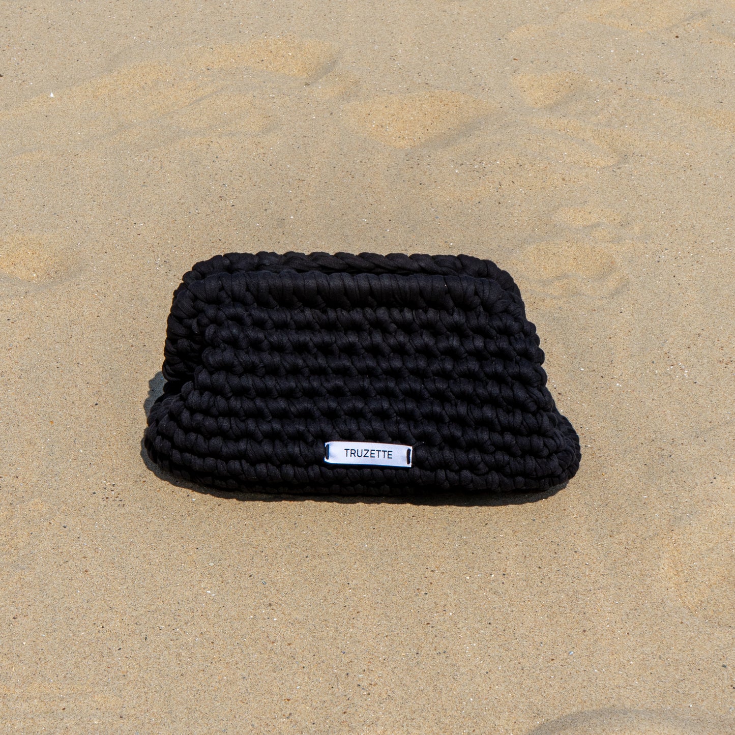 CLUTCH BLACK